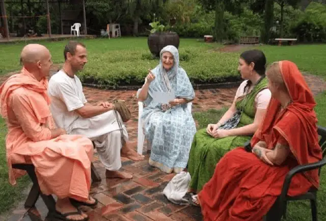 bendravimas su bhaktais